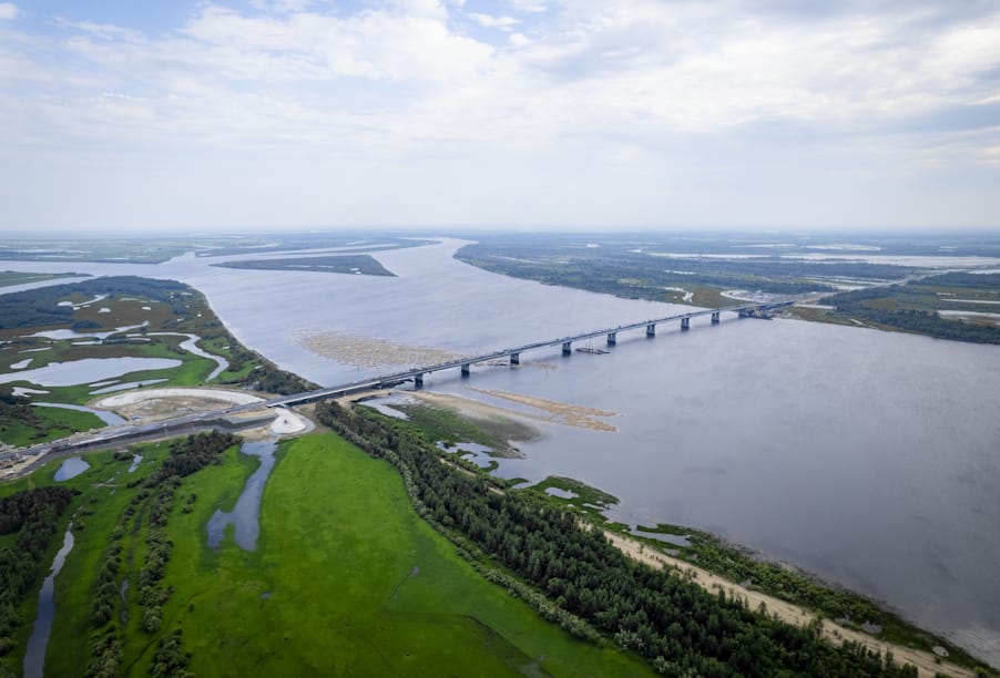 Ханты-Мансийский автономномный округ – Югра, мостовой переход через реку Обь в районе Сургута (4)